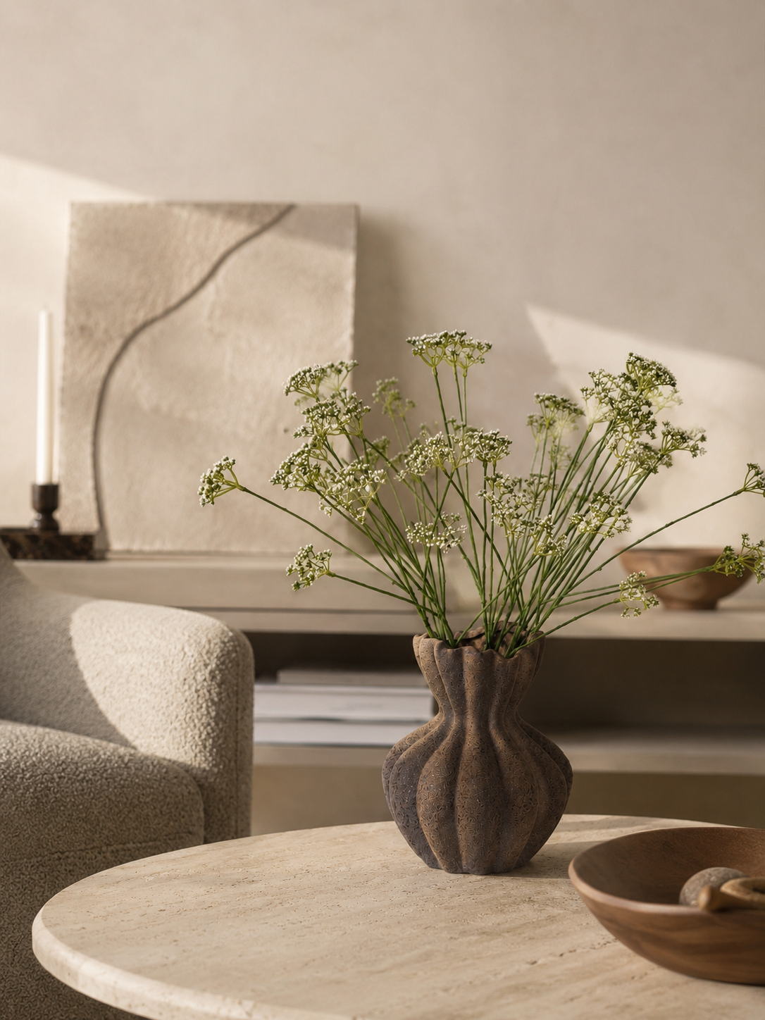 Blomista Soft Meadow zijden boeket met witte wilde bloemen in bruine vaas
