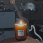 Geurkaars LOLA JAMES HARPER - The Music Studio on Trufo Street