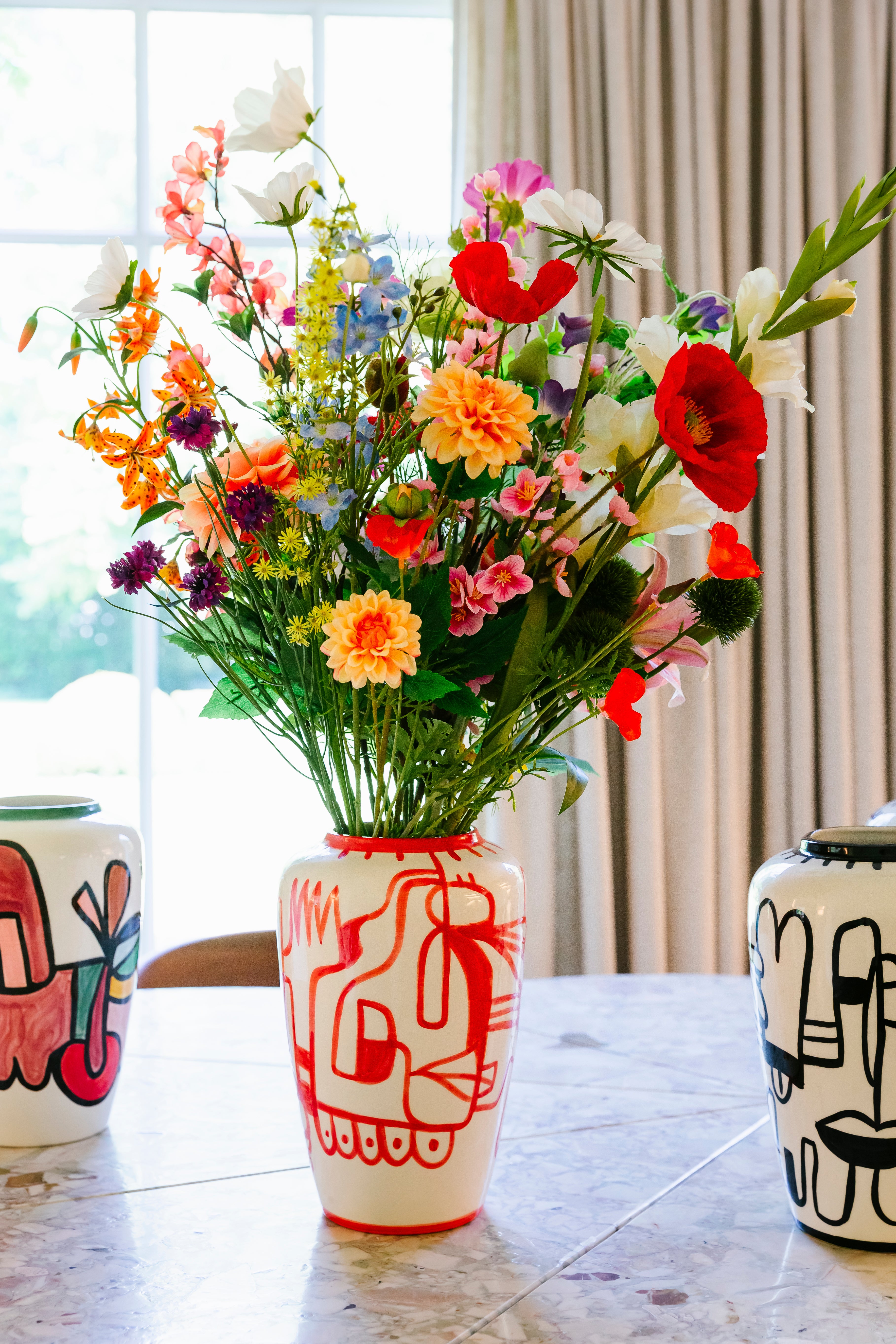 Val Pottery & Julie Loeckx — Vaas Limited Rubi rood