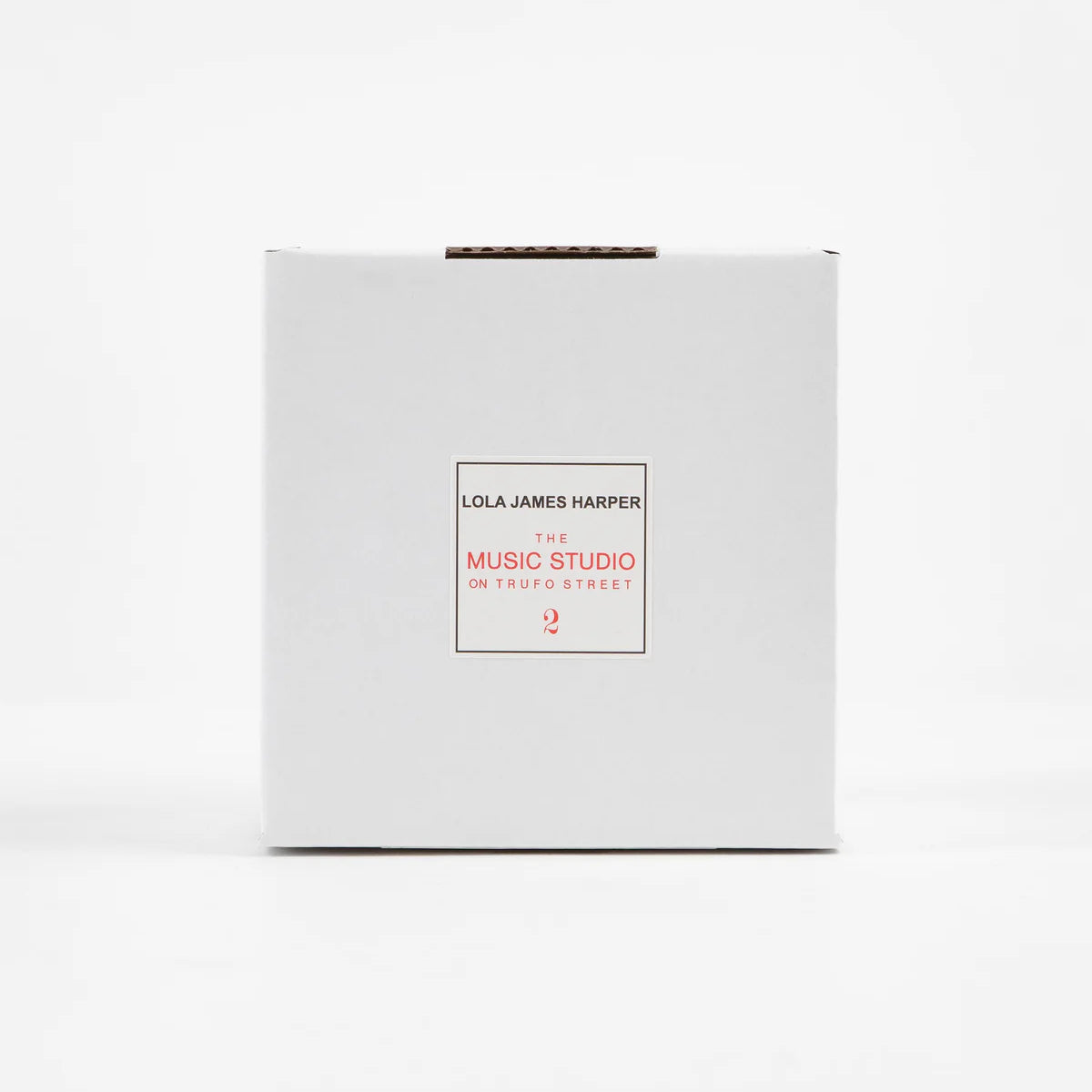 Geurkaars LOLA JAMES HARPER - The Music Studio on Trufo Street