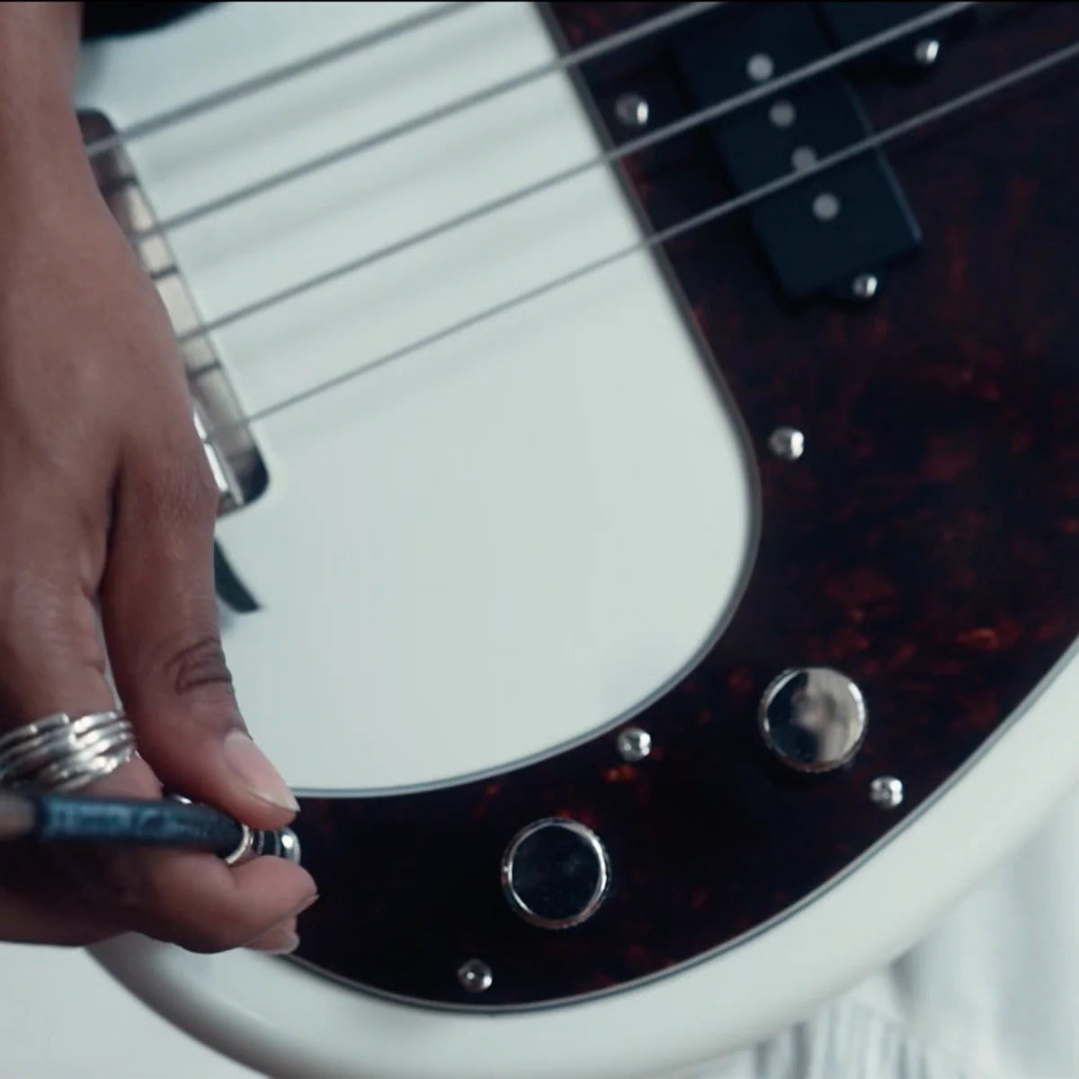 Interieurspray LOLA JAMES HARPER - The Music Studio on Trufo Street