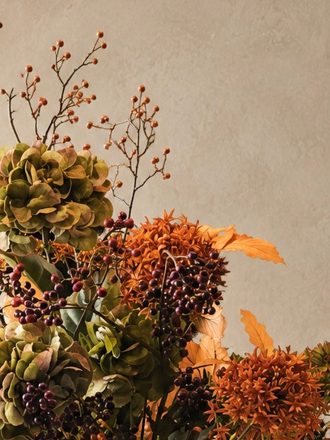 Zijden herfstboeket Autumn Statement in roest, bordeaux en olijfgroen.
