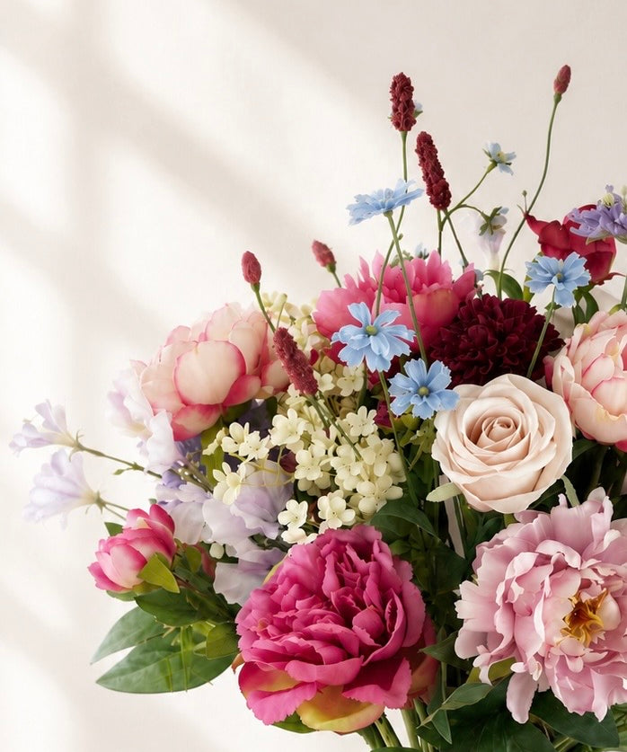 Zijden bloemenboeket Elegant Romance met vaas